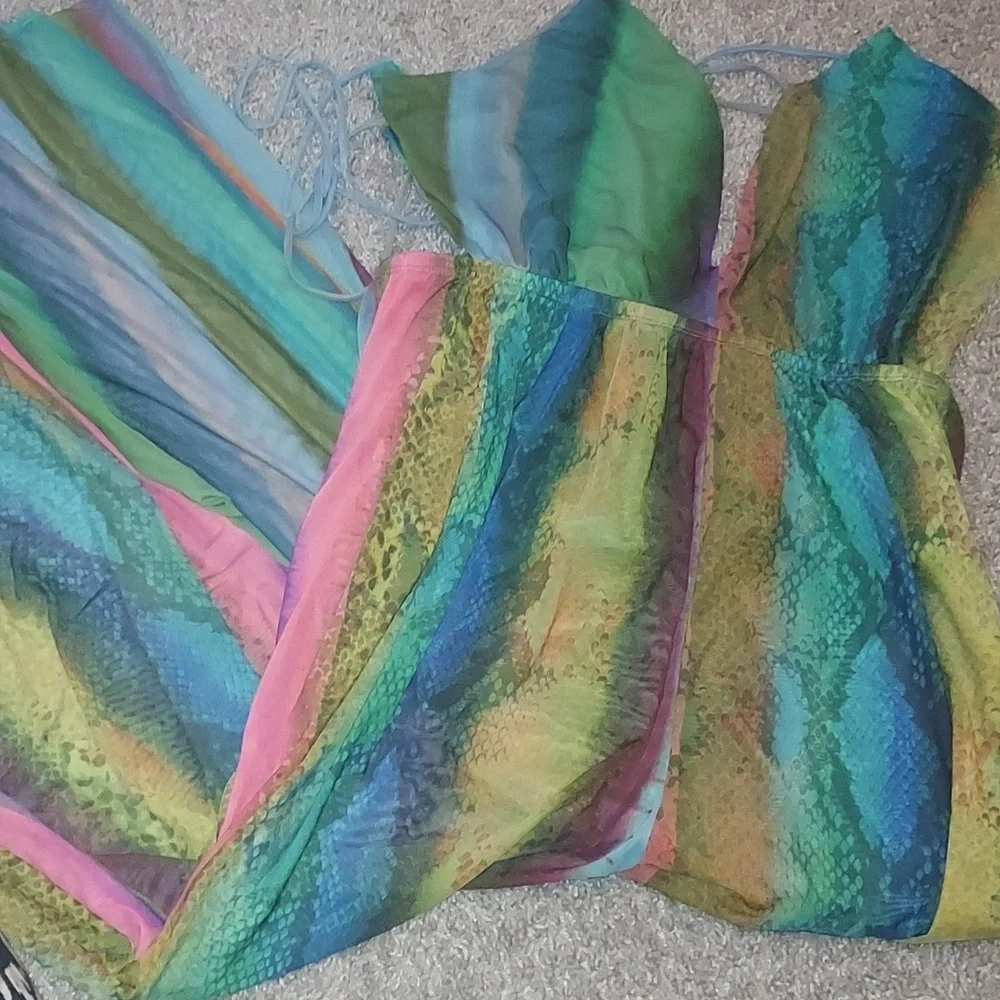 NWT Fashion Nova hissing around mesh jumsuit multicolor - Picture 5 of 6